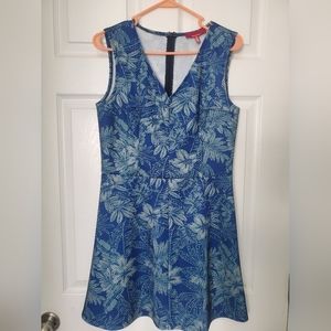 RED Saks Fifth Avenue